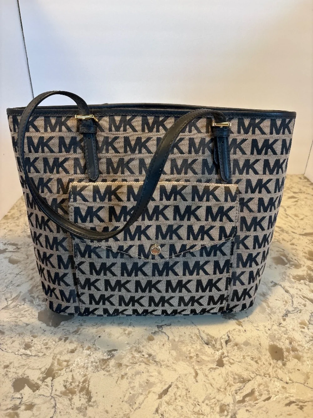 Michael Kors Jet Set Signature Tote Bag Black/ Beige Monogram